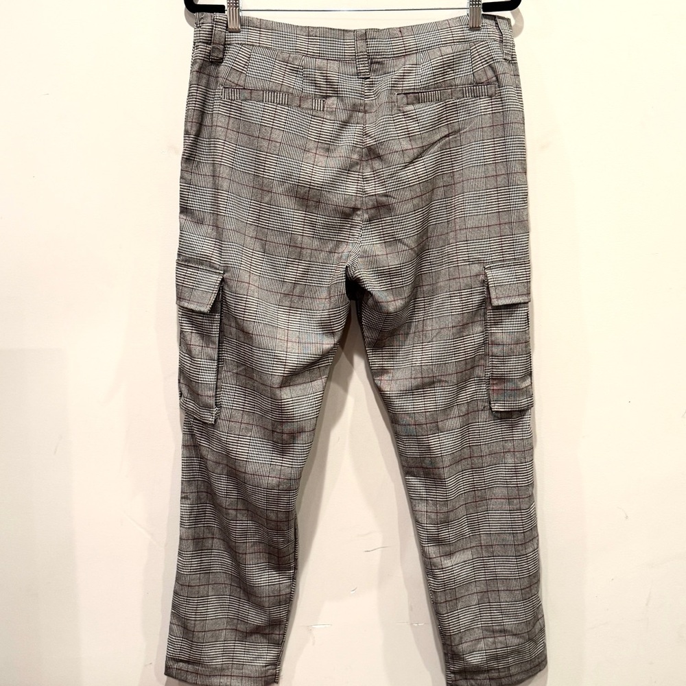 Forever 21 Men's Black and Gray Plaid Cargo Pants Pockets Size Waist 32 NWOT - Picture 4 of 9